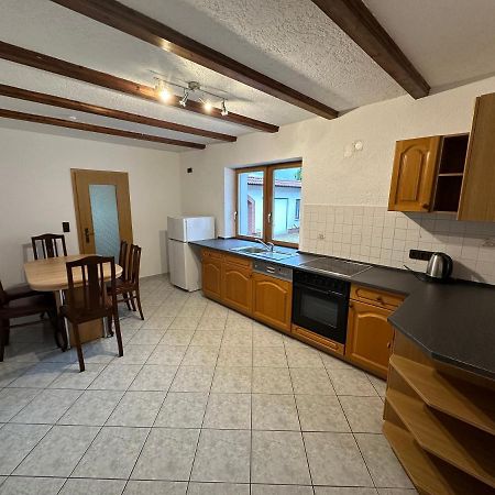 Pension „Haus 11“ Lauta Экстерьер фото