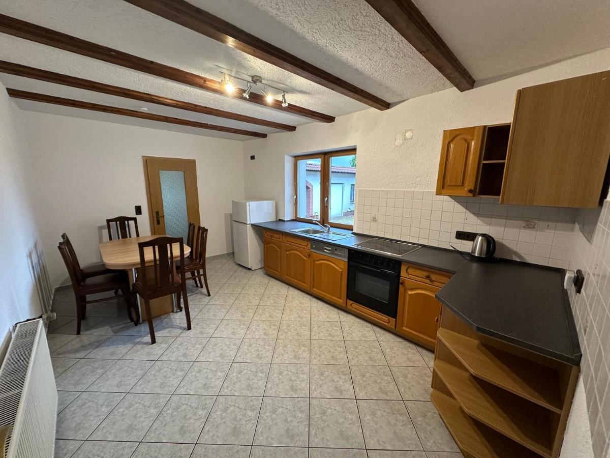 Pension „Haus 11“ Lauta Экстерьер фото